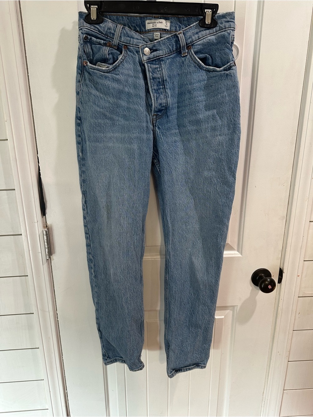 Abercrombie & Fitch curve love “the dad high rise” Straight-Leg Jeans